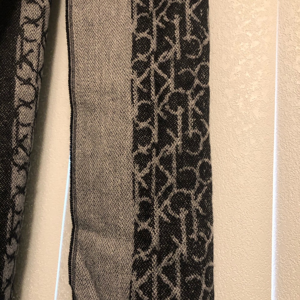 Calvin Klein Scarf - Picture 2 of 4